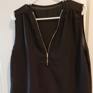 Women's sleeveless blouse